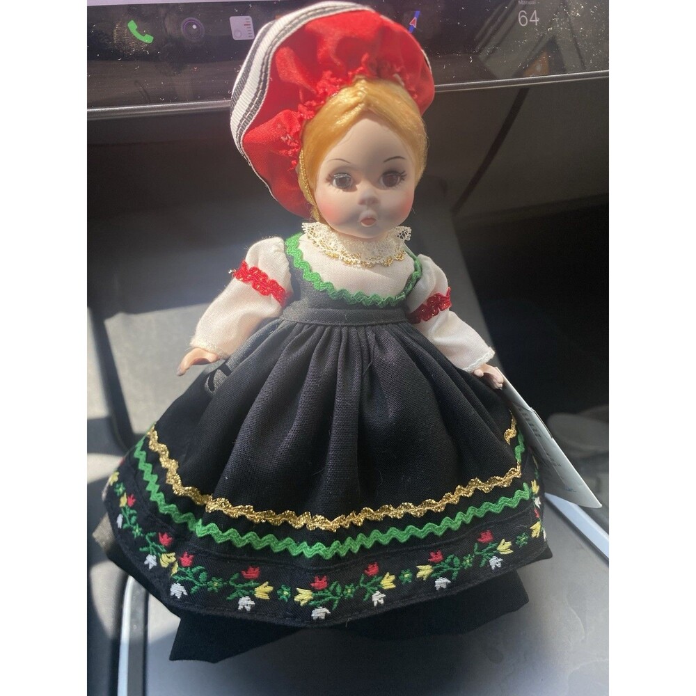 Madame Alexander 8” Doll Finland 561 Vintage 1983 Little Women Collection